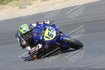 media/Oct-30-2022-CVMA (Sun) [[fb421c3cec]]/Race 11 Amateur Supersport Open/